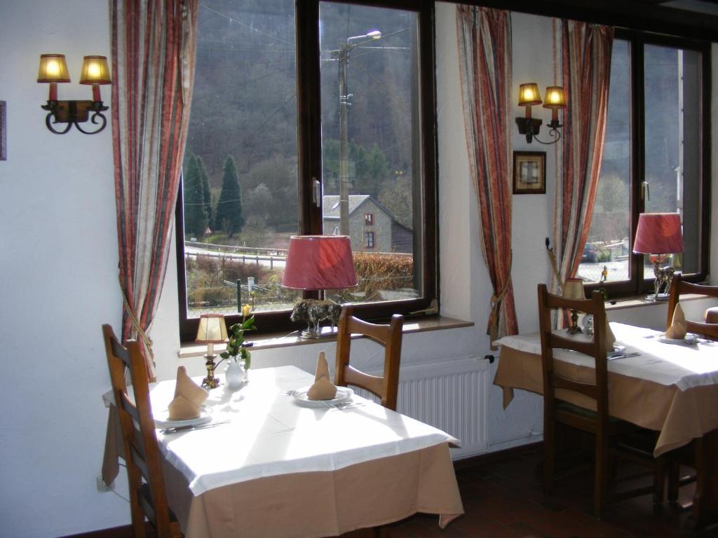 Auberge Le Vieux Moulin Bouillon Exterior photo